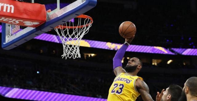 探讨NBA游戏中最强E戈登的属性和能力（从速度、投射、控球等多个方面详解E戈登的实力）