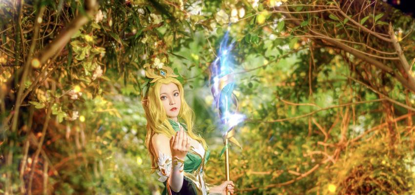 《冰雕展现王昭君火舞姿势，最美瞬间大揭秘》（感受荣耀游戏里的惊艳表现）