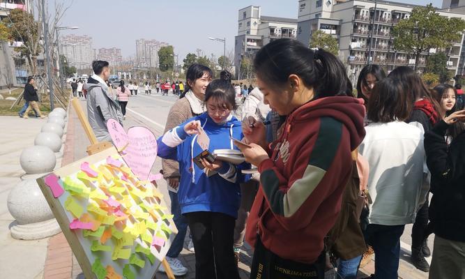 以我的起源参女生节晒图活动赢时尚时装（用游戏收集女生节美图）